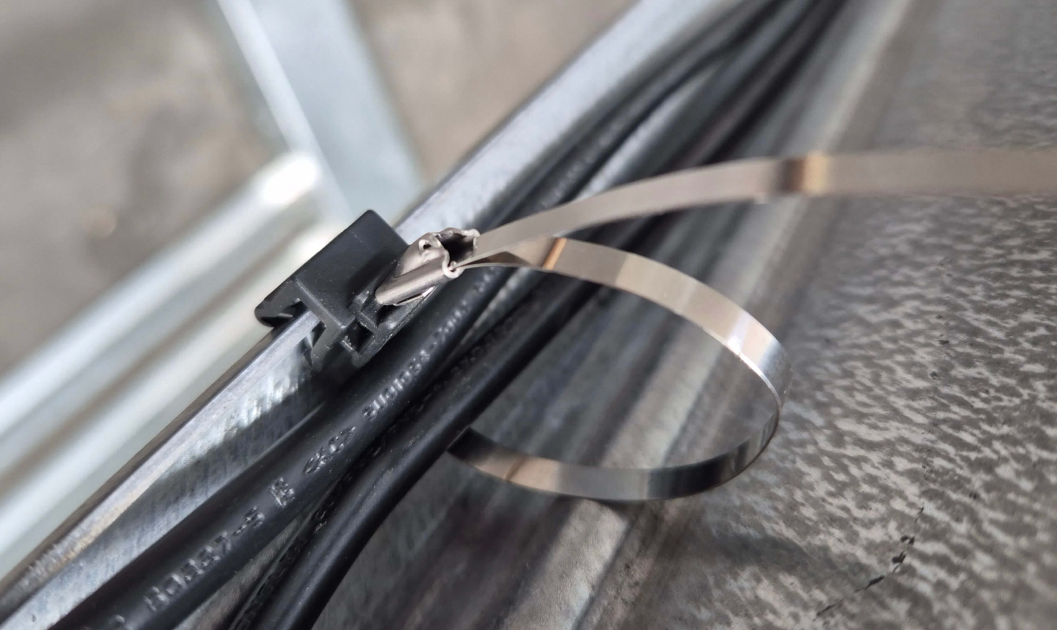 Stainless Steel Fixing Ties Edge Clips for Solar Panels